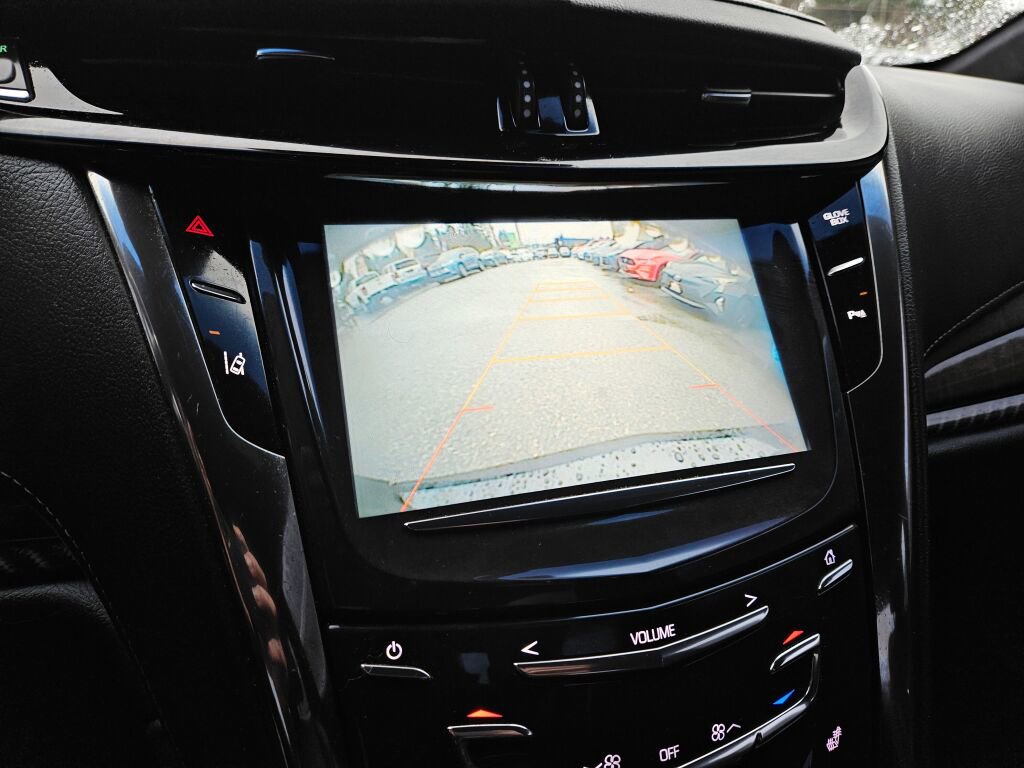 Used 2014 Cadillac ELR w/ Luxury Package image 7