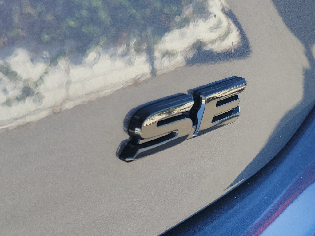 New 2026 Toyota Camry SE w/ Multimedia Upgrade Package FWD image 7