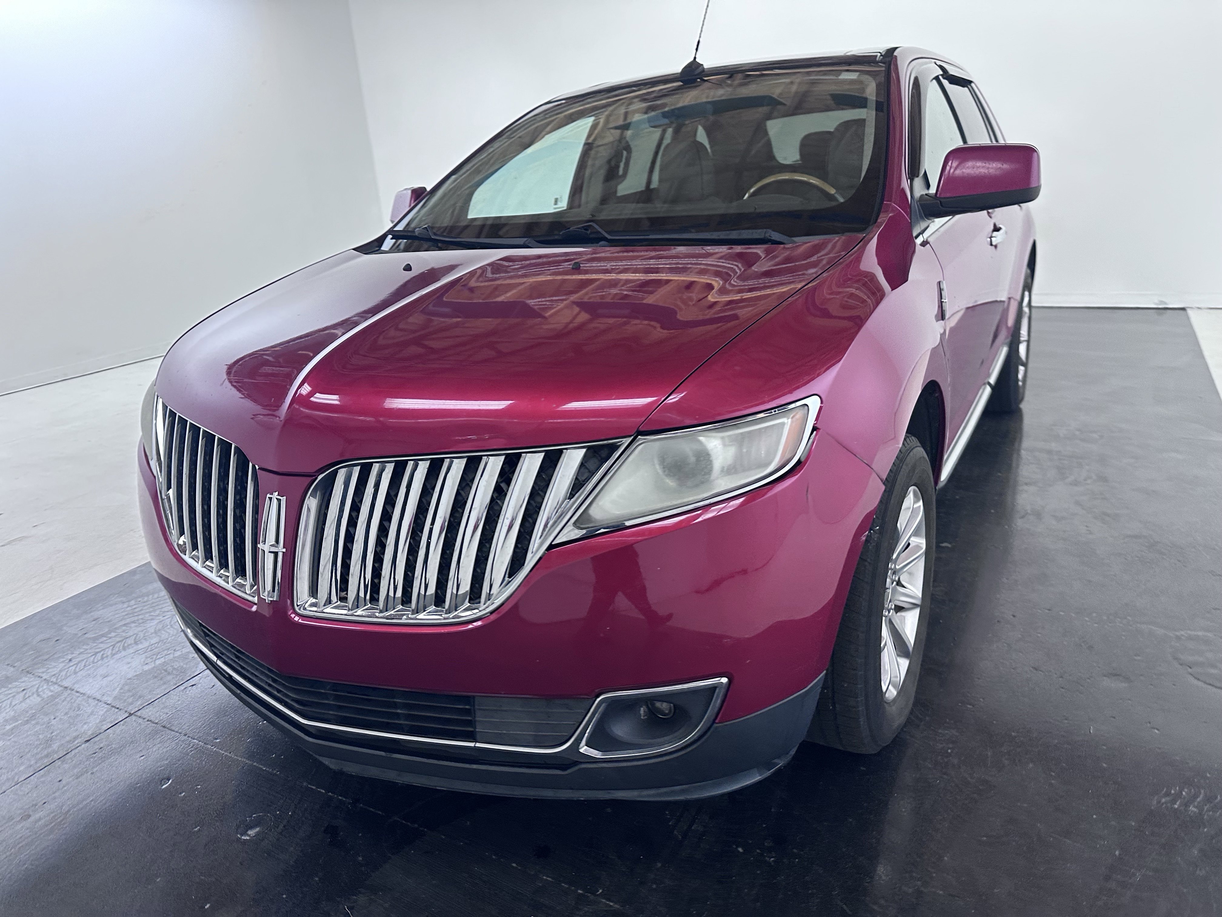 Used 2011 Lincoln MKX 2WD w/ 101A Rapid Spec Order Code image 6