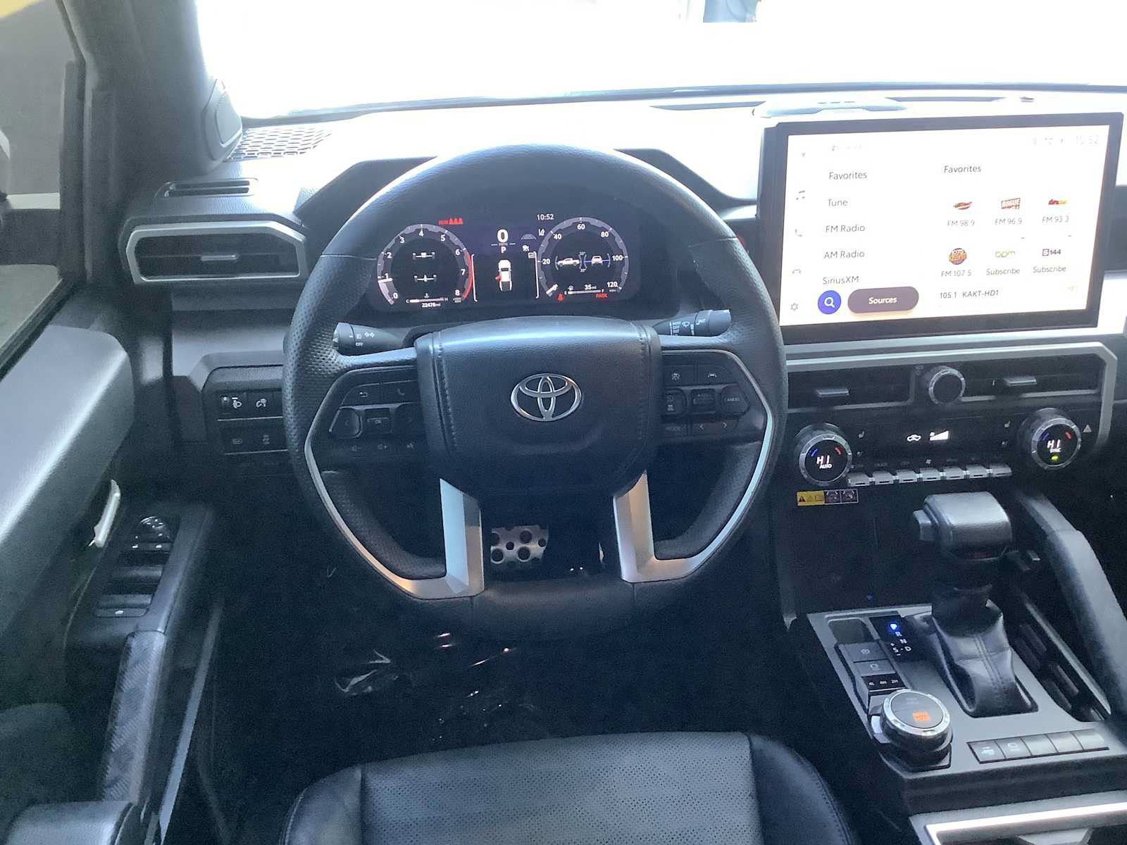 Used 2024 Toyota Tacoma TRD Sport w/ TRD Sport Premium Package AWD/4WD image 10