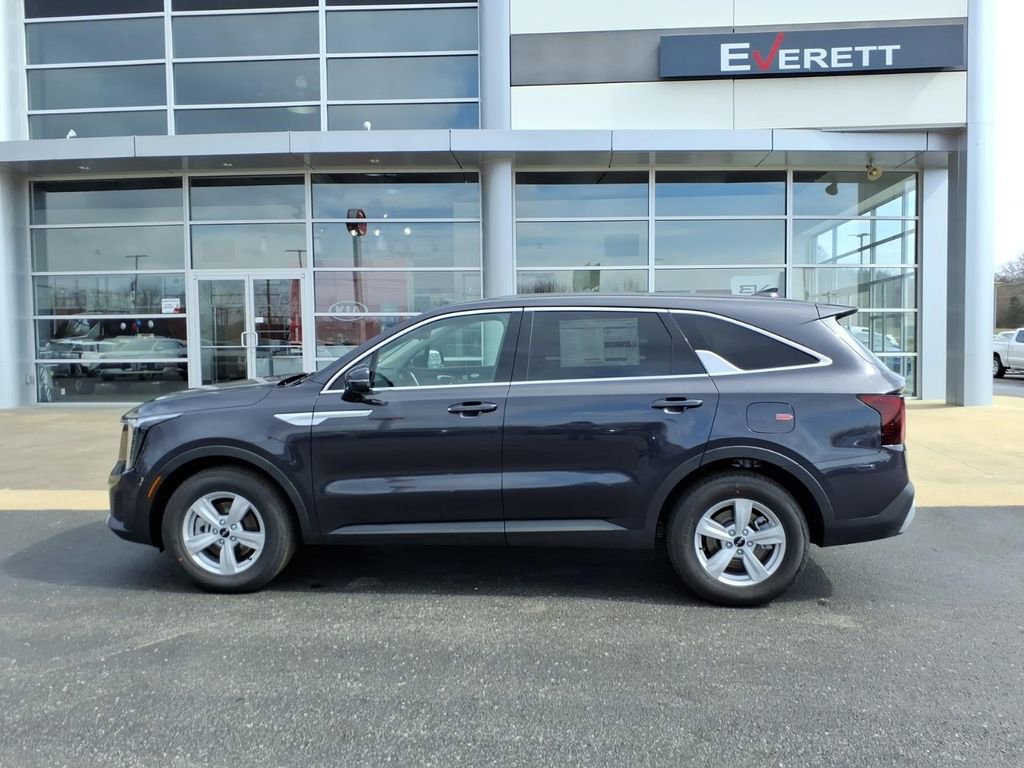 New 2026 Kia Sorento LX FWD image 8