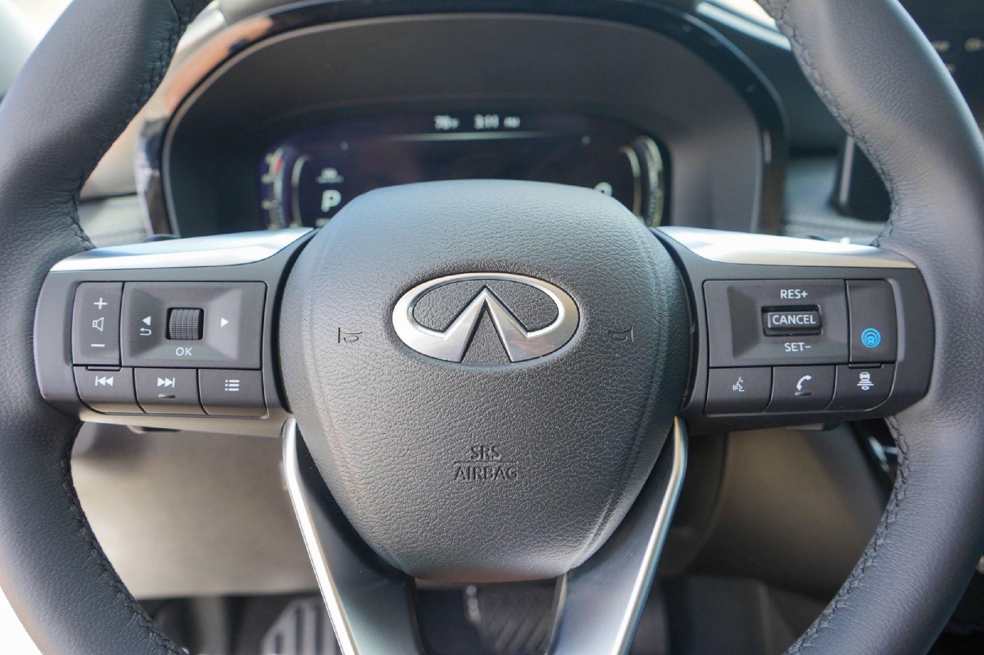 Certified 2023 INFINITI QX60 Luxe w/ Cargo Package image 10