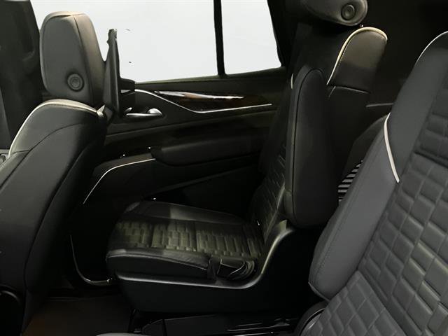 Certified 2022 Cadillac Escalade Premium Luxury Platinum image 11