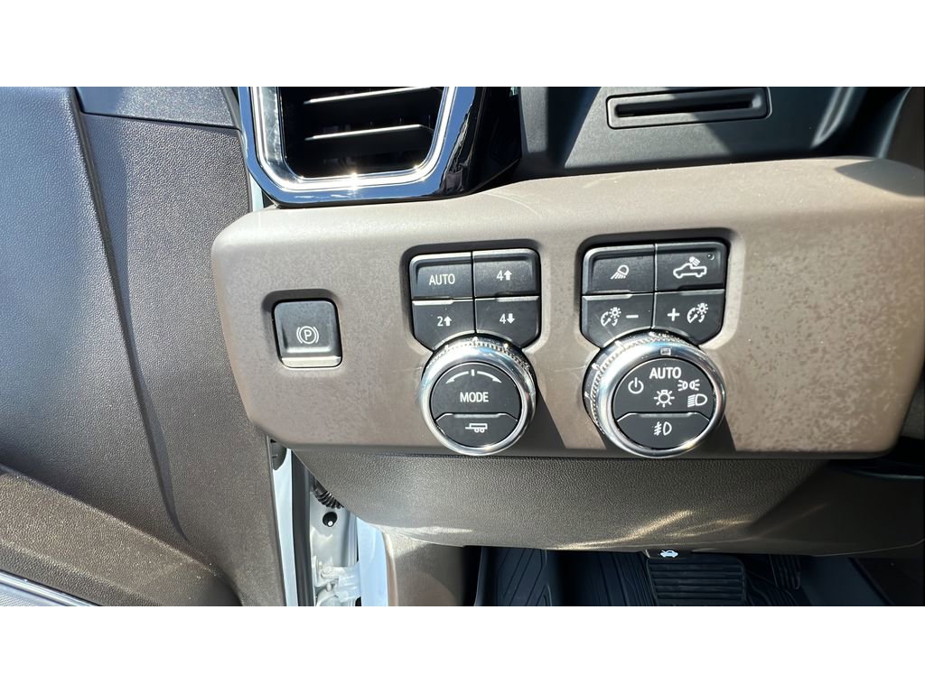 Certified 2024 GMC Sierra 1500 Denali AWD/4WD image 23