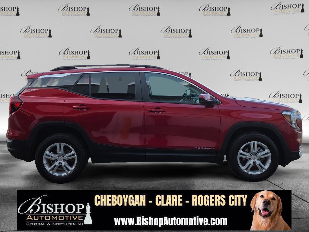 Used 2024 GMC Terrain SLE w/ Driver Convenience Package image 25