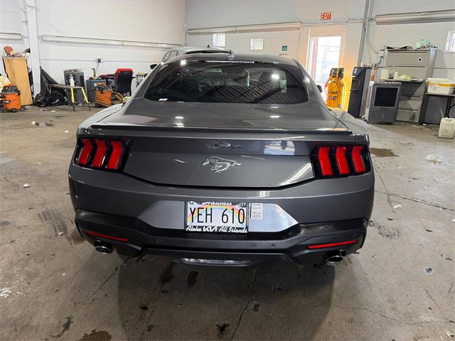 Used 2024 Ford Mustang Premium image 5