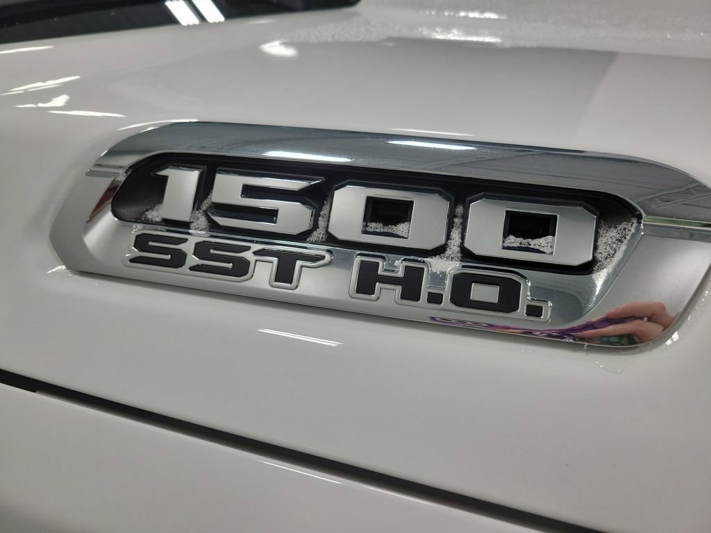 Used 2025 RAM 1500 Limited image 27