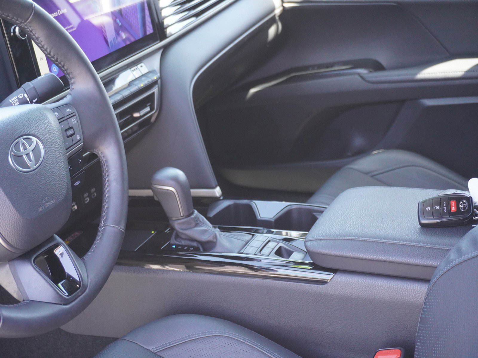 Used 2025 Toyota Camry XSE FWD image 20