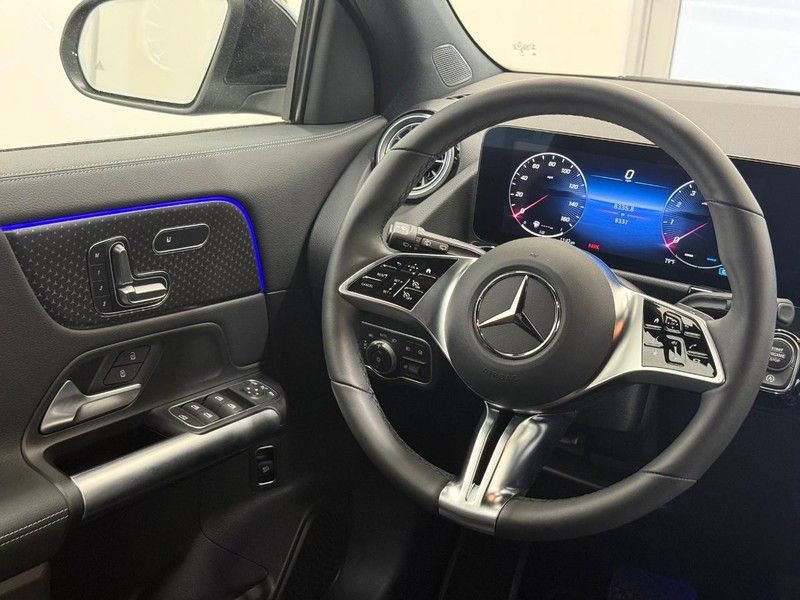 Certified 2025 Mercedes-Benz GLA 250 4MATIC image 11