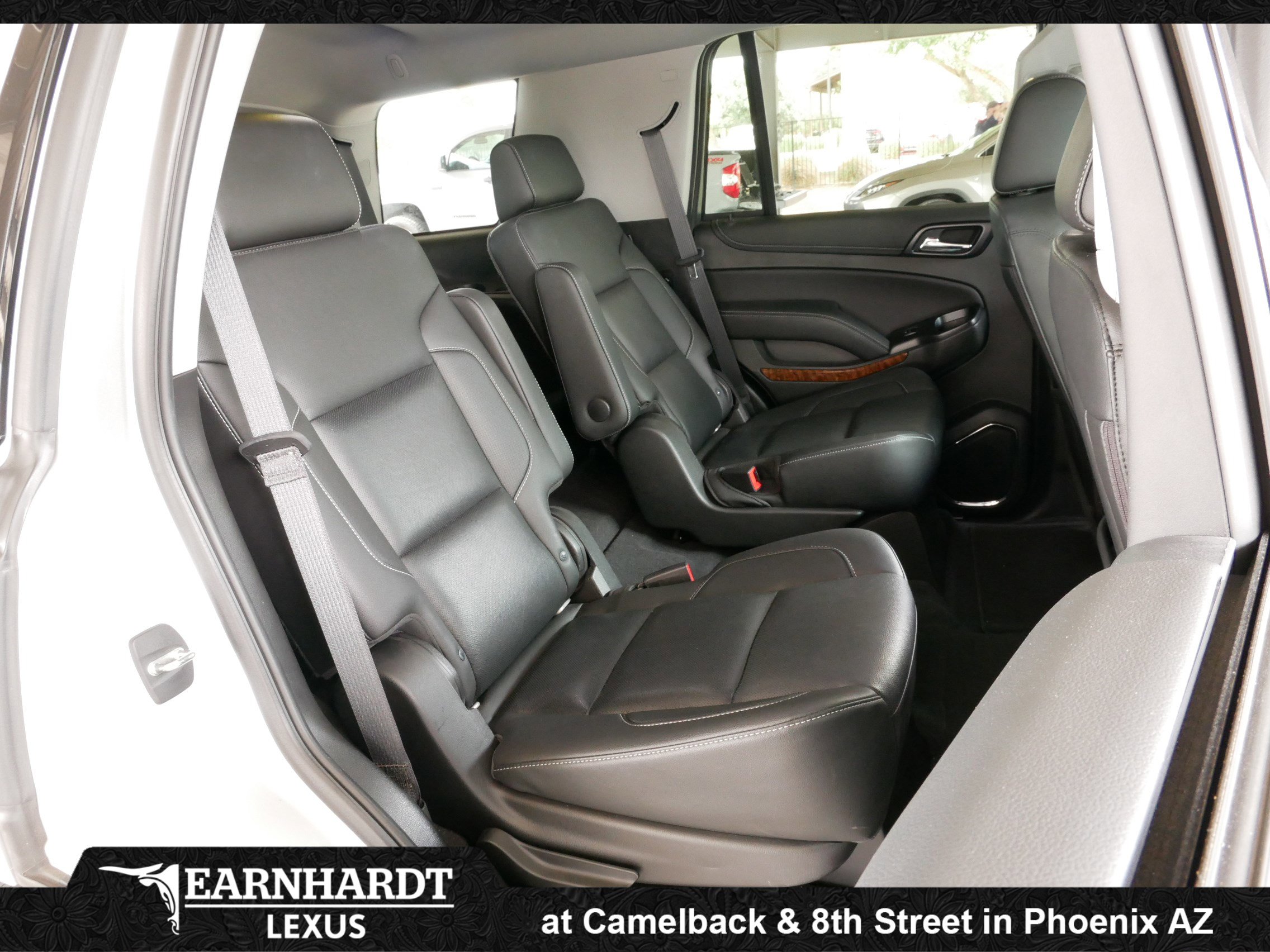 Used 2019 Chevrolet Tahoe Premier AWD/4WD image 3