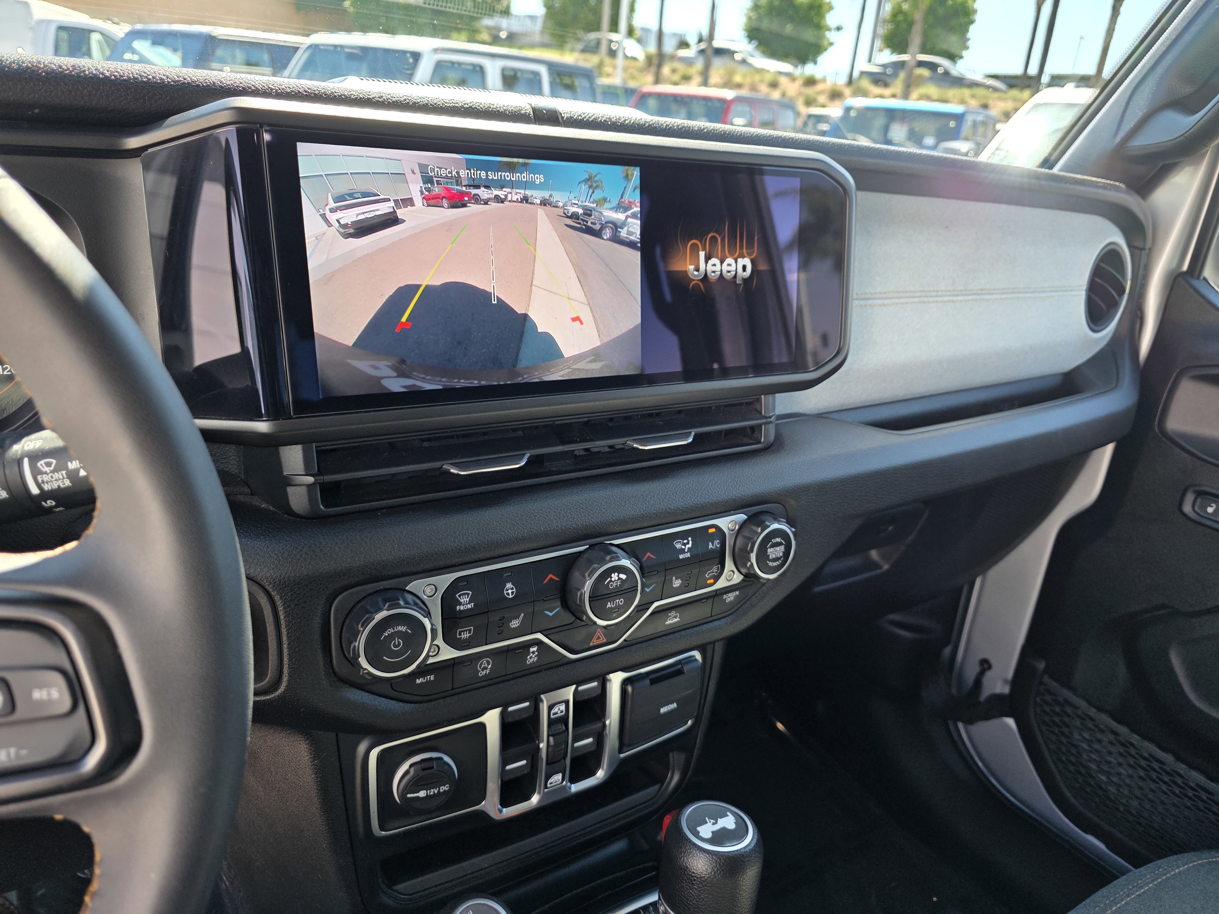 Used 2024 Jeep Wrangler Sport S image 15