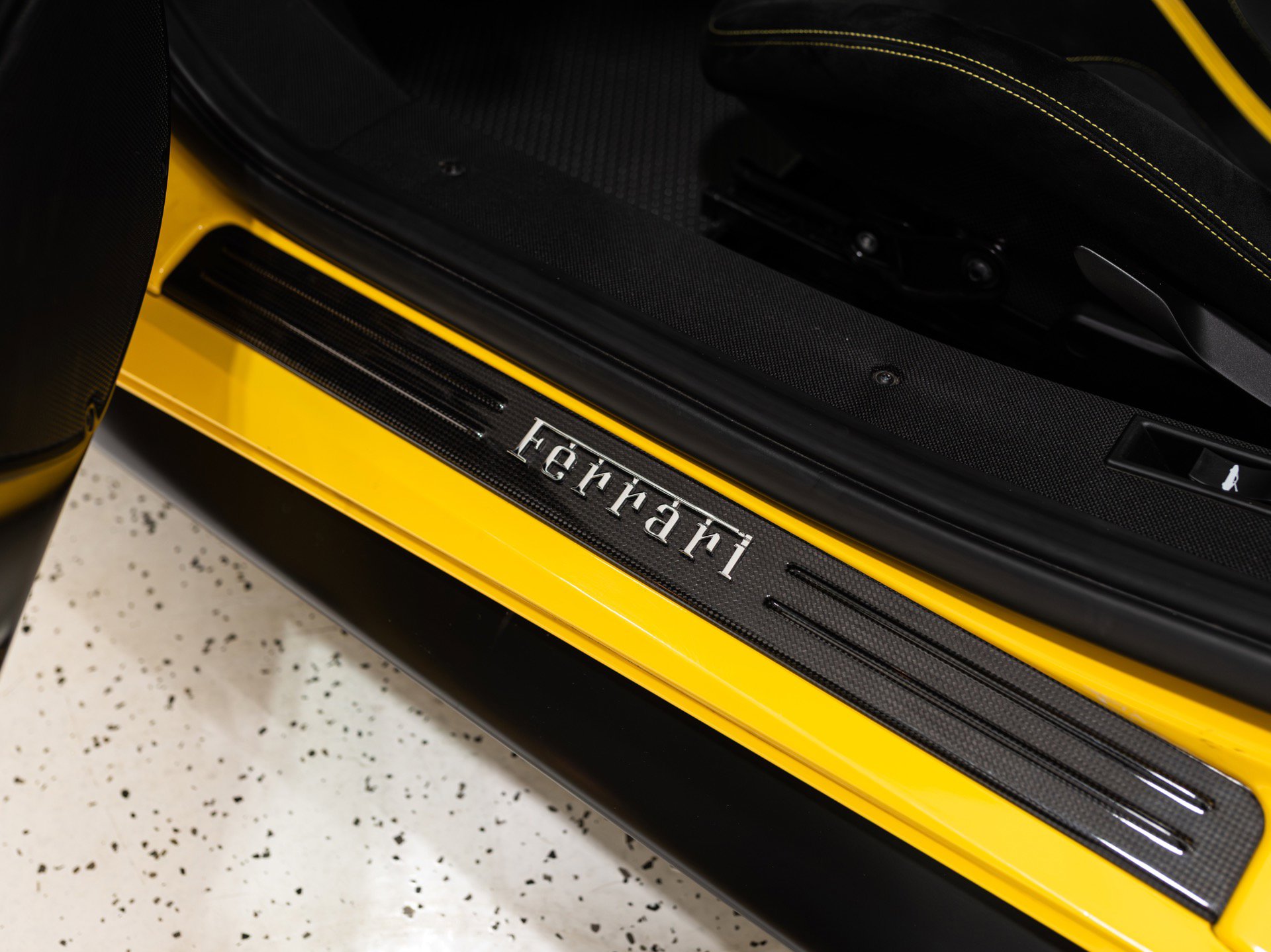 Used 2019 Ferrari 488 Pista Coupe image 26