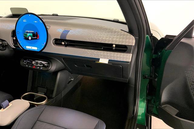Certified 2025 MINI Cooper S image 23