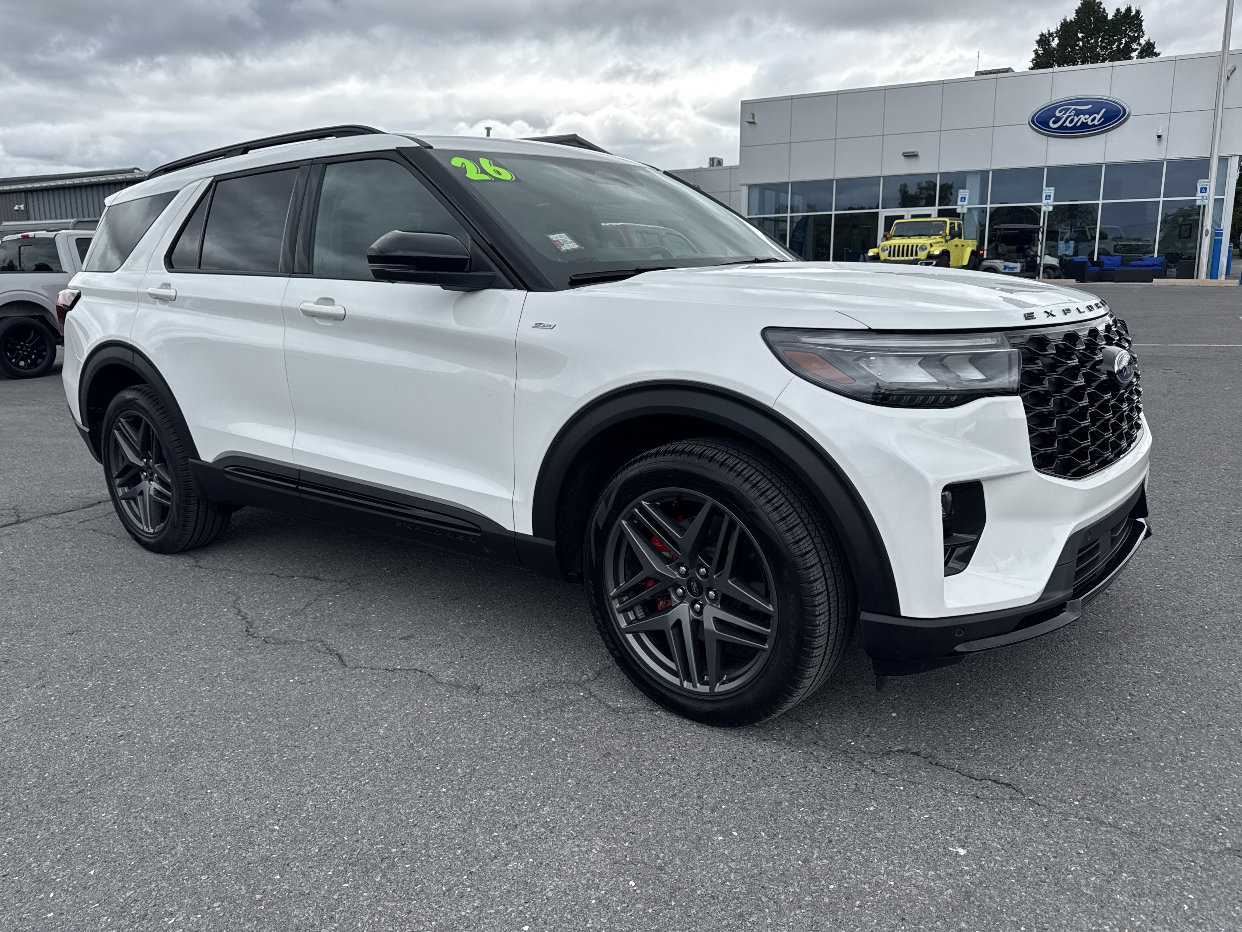 Used 2026 Ford Explorer ST-Line w/ ST-Line Street Pack