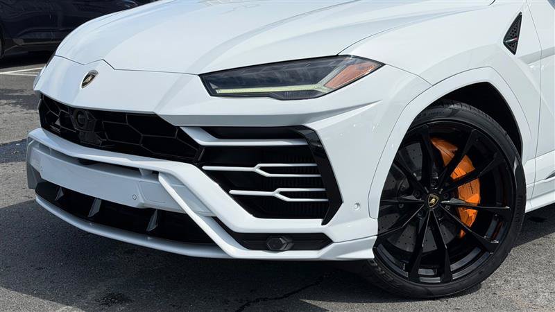 Used 2020 Lamborghini Urus AWD/4WD image 15