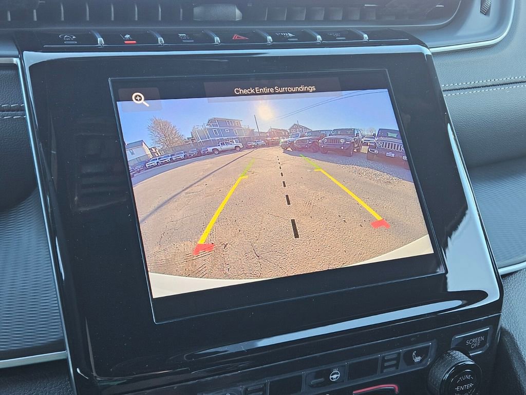 New 2025 Jeep Grand Cherokee Altitude image 18