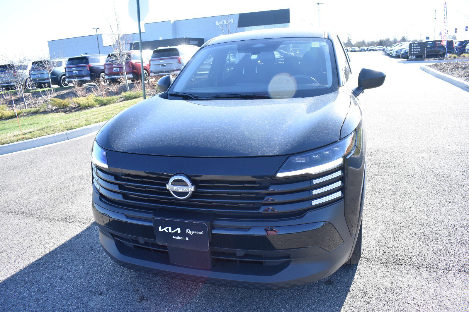 Used 2025 Nissan Kicks S image 7