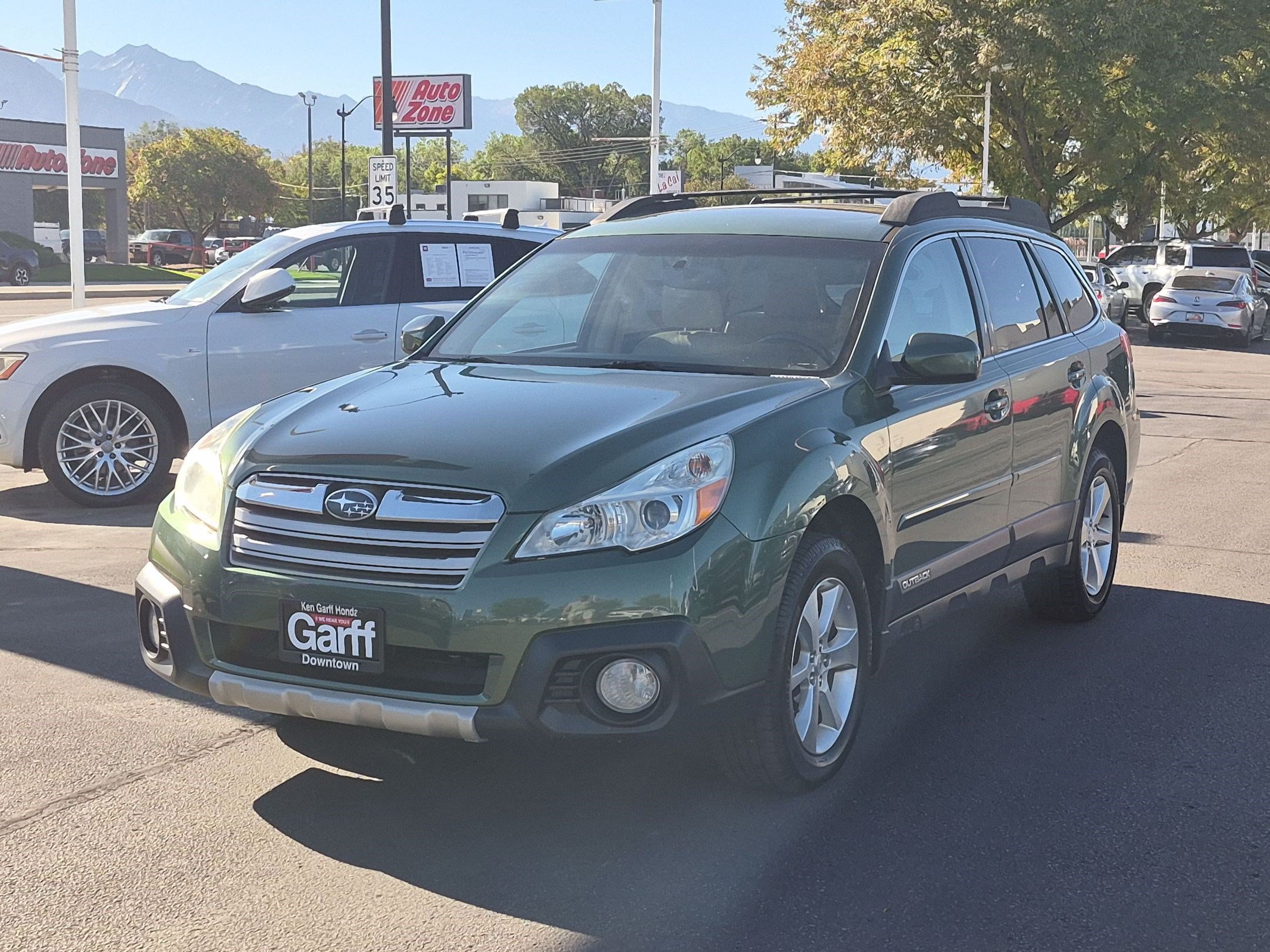 Used 2013 Subaru Outback 2.5i Limited AWD/4WD image 10