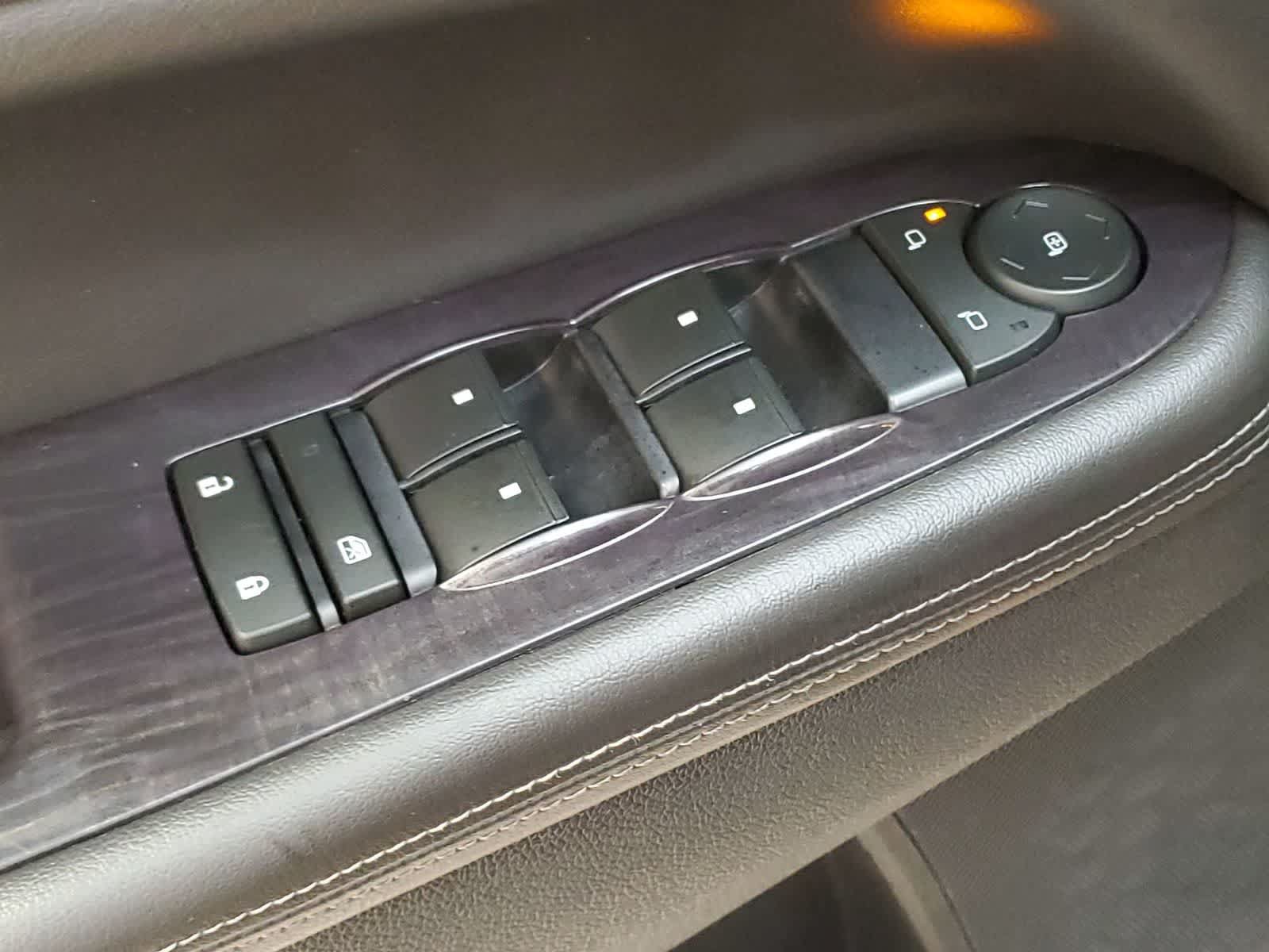 Used 2017 Buick Enclave Leather FWD image 16