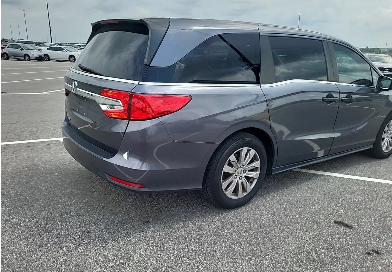 Used 2019 Honda Odyssey LX image 4