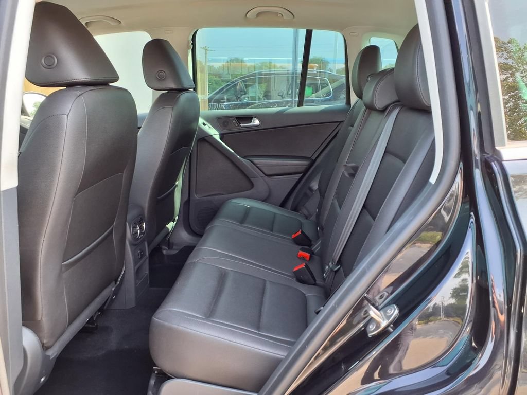 Used 2013 Volkswagen Tiguan S FWD image 12