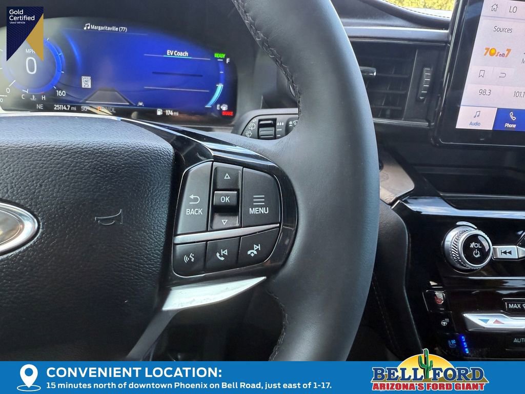 Certified 2023 Ford Explorer Platinum w/ Class IV Trailer Tow Package image 29