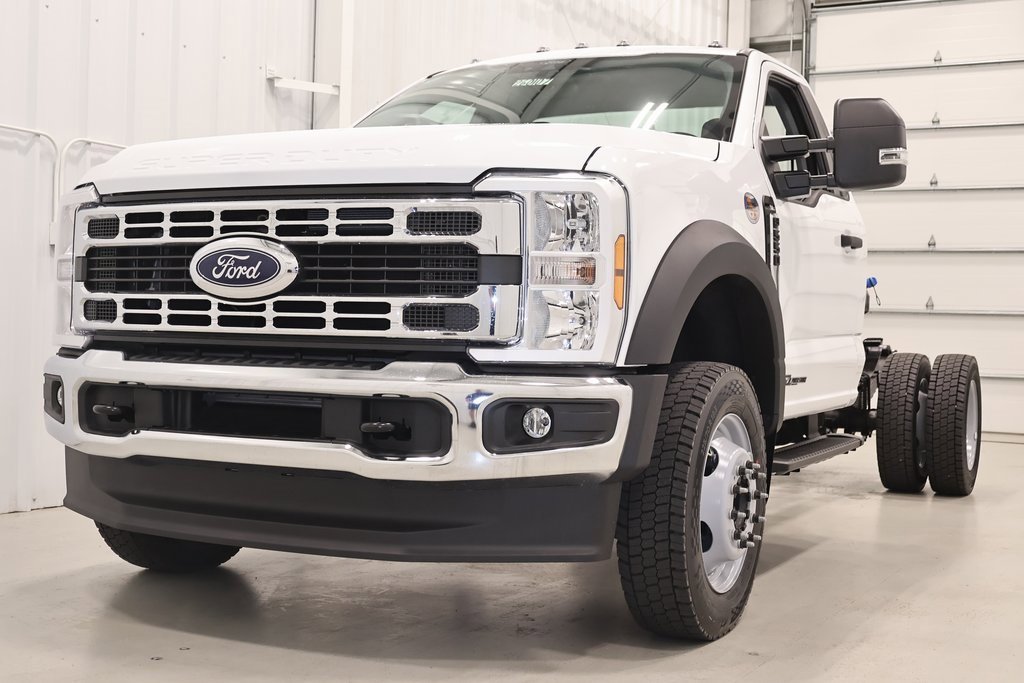 New 2026 Ford F550 4x4 Regular Cab Super Duty image 4