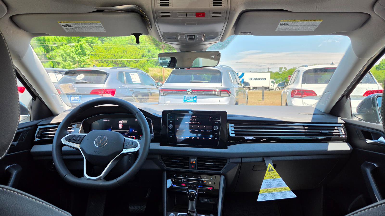 Used 2026 Volkswagen Jetta SE FWD image 22