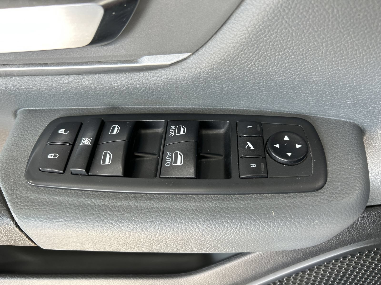 Used 2021 RAM 1500 Big Horn AWD/4WD image 30