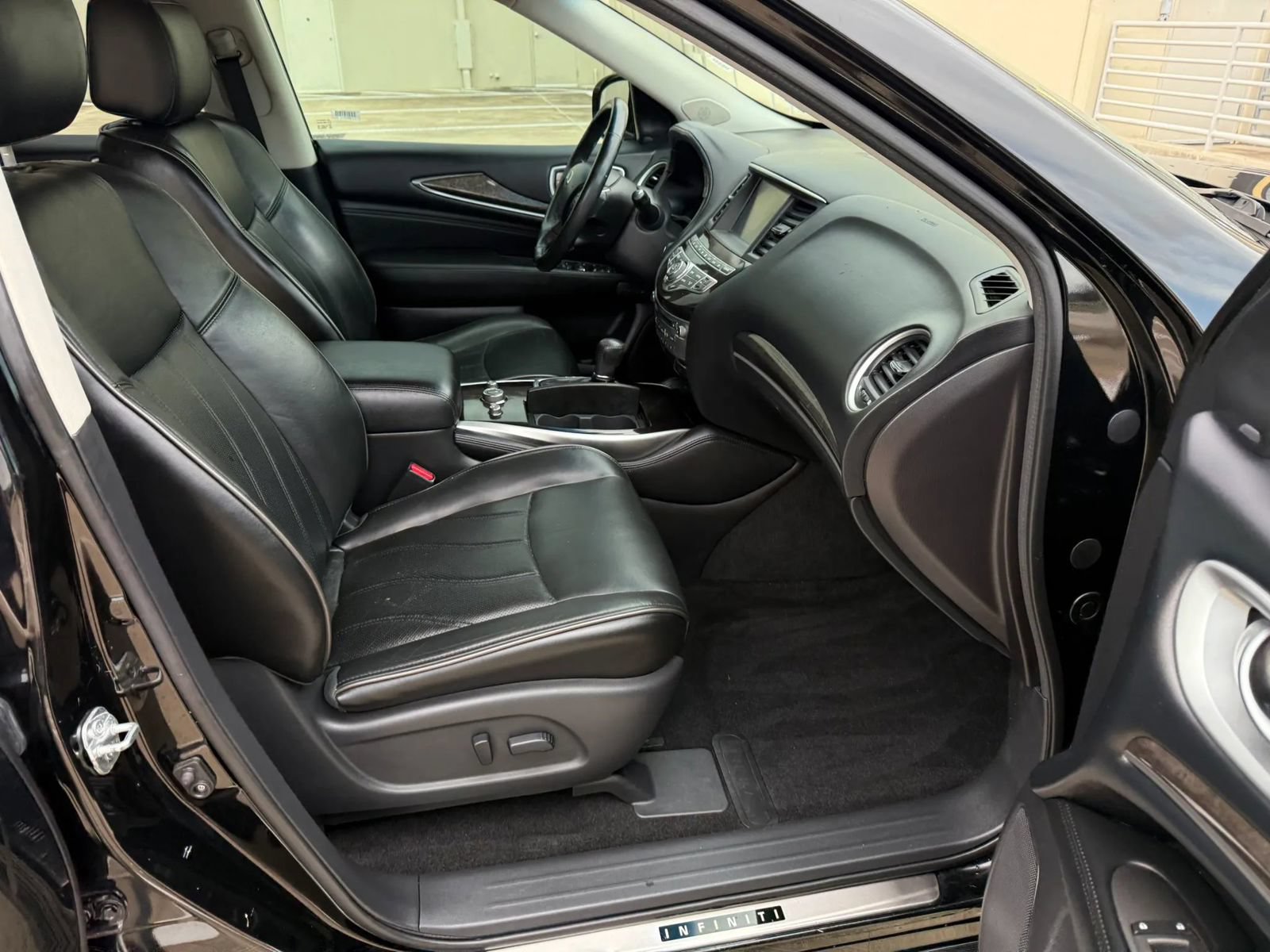 Used 2015 INFINITI QX60 FWD w/ Premium Plus Package image 17