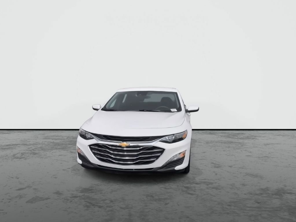 Used 2024 Chevrolet Malibu LT FWD image 3