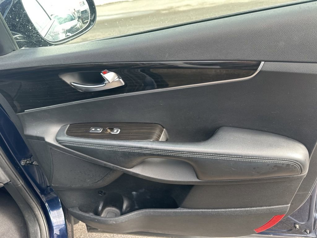 Used 2019 Kia Sorento LX image 8