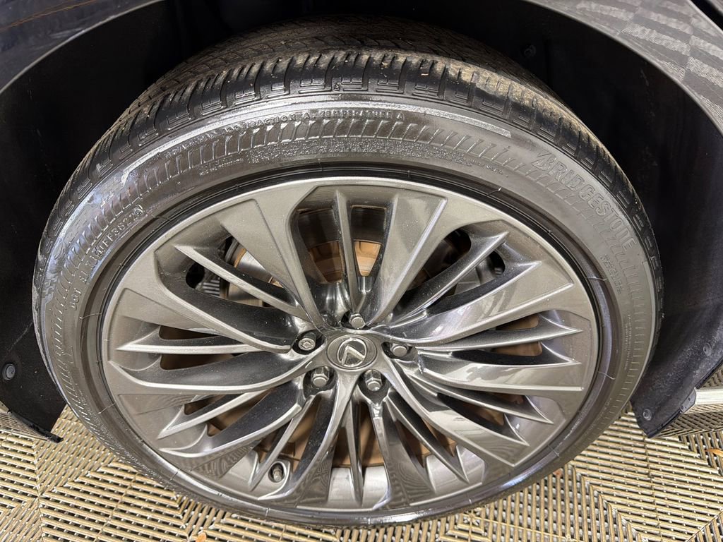 Used 2019 Lexus LS 500 w/ Luxury Package image 19