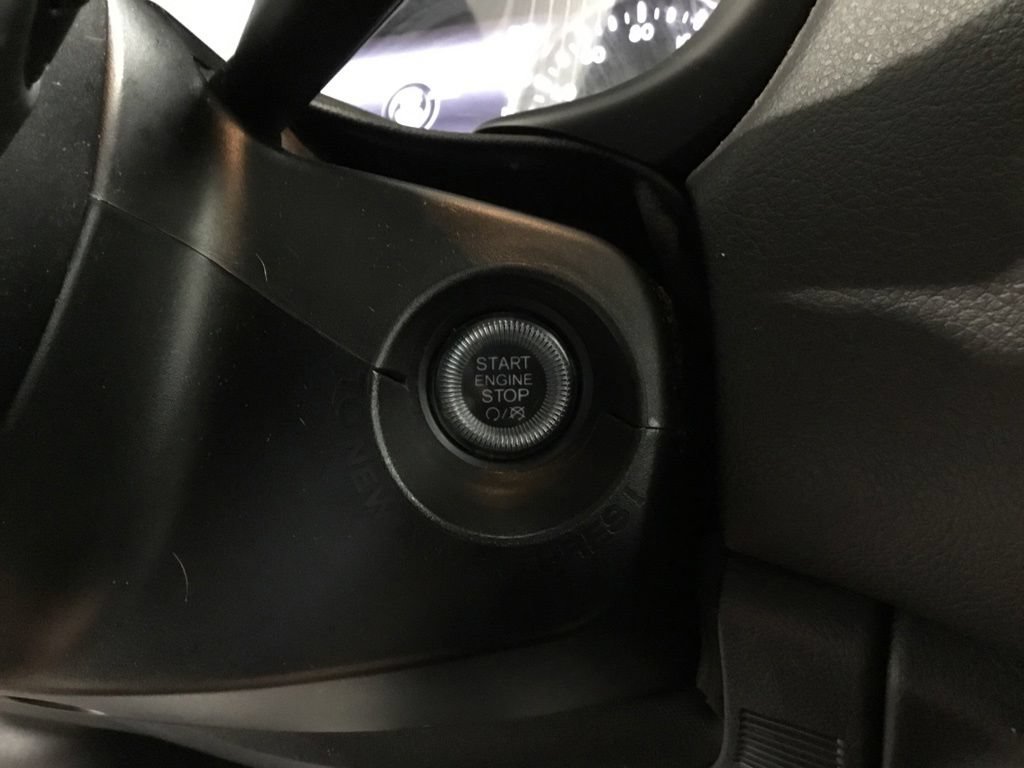 Used 2023 Jeep Renegade Latitude AWD/4WD image 24