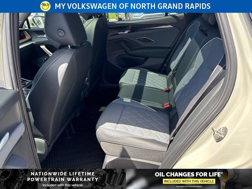 New 2026 Volkswagen Tiguan SEL R-Line AWD/4WD image 13