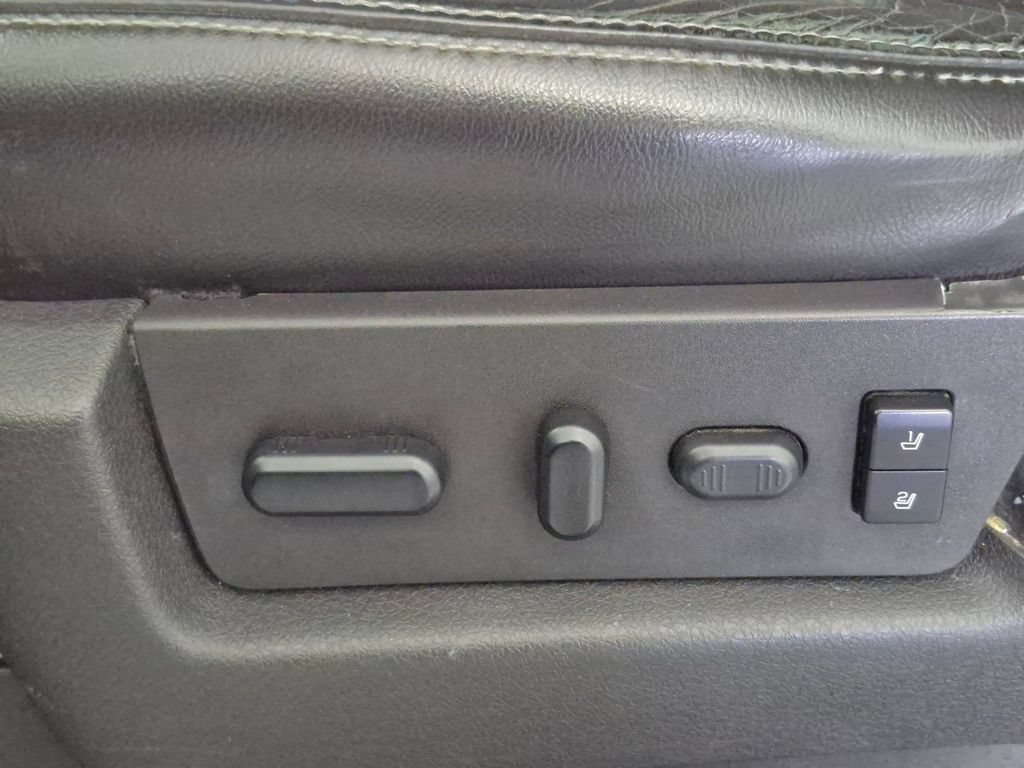 Used 2013 Ford F150 FX4 w/ Luxury Equipment Group AWD/4WD image 17