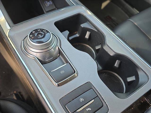 Used 2021 Ford Edge Titanium FWD image 15