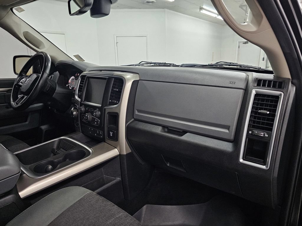 Used 2015 RAM 1500 Big Horn AWD/4WD image 14