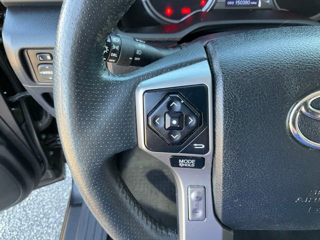 Used 2018 Toyota 4Runner SR5 AWD/4WD image 10