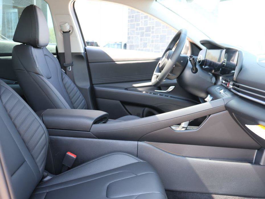 New 2026 Hyundai Elantra Limited image 14