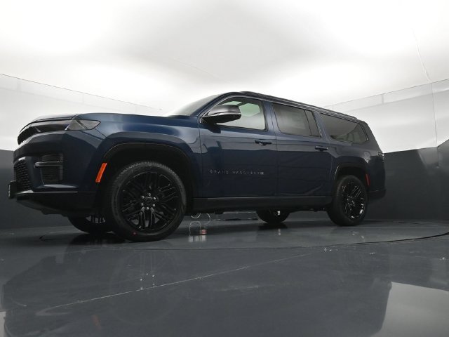 New 2026 Jeep Grand Wagoneer L Limited AWD/4WD image 20