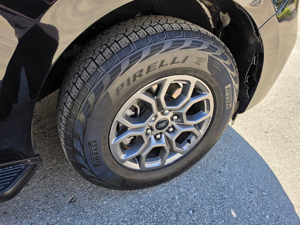 Certified 2025 Ford Expedition Active image 47