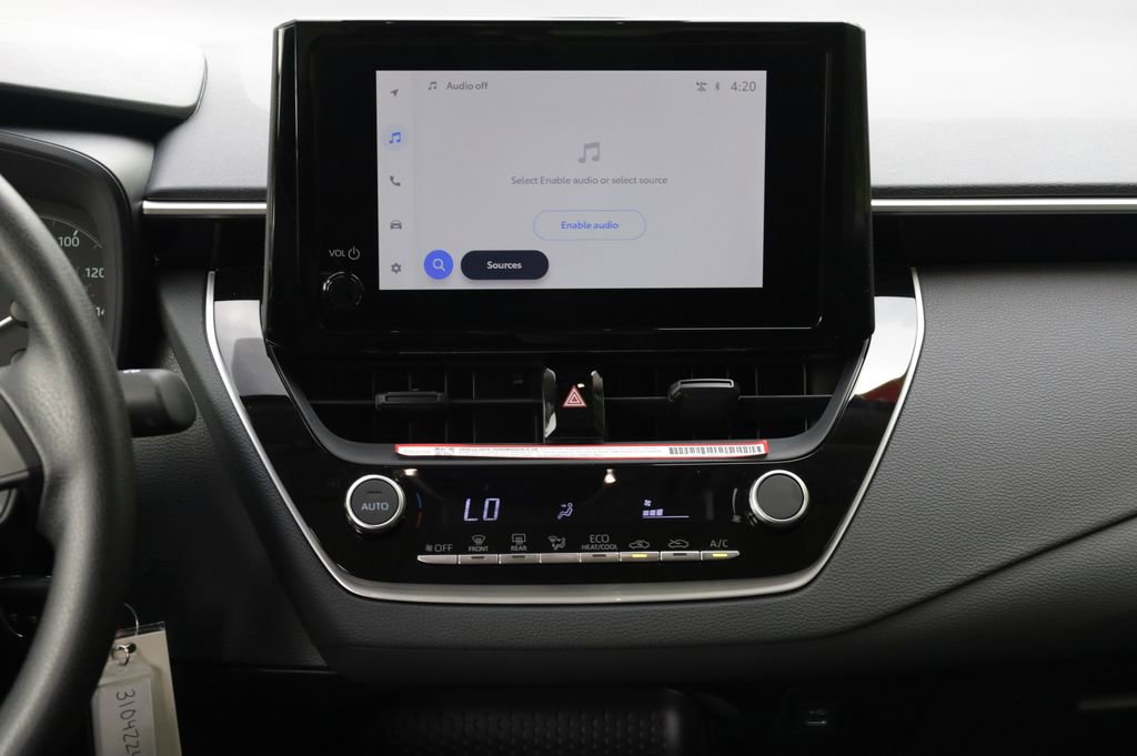 Used 2025 Toyota Corolla LE image 6