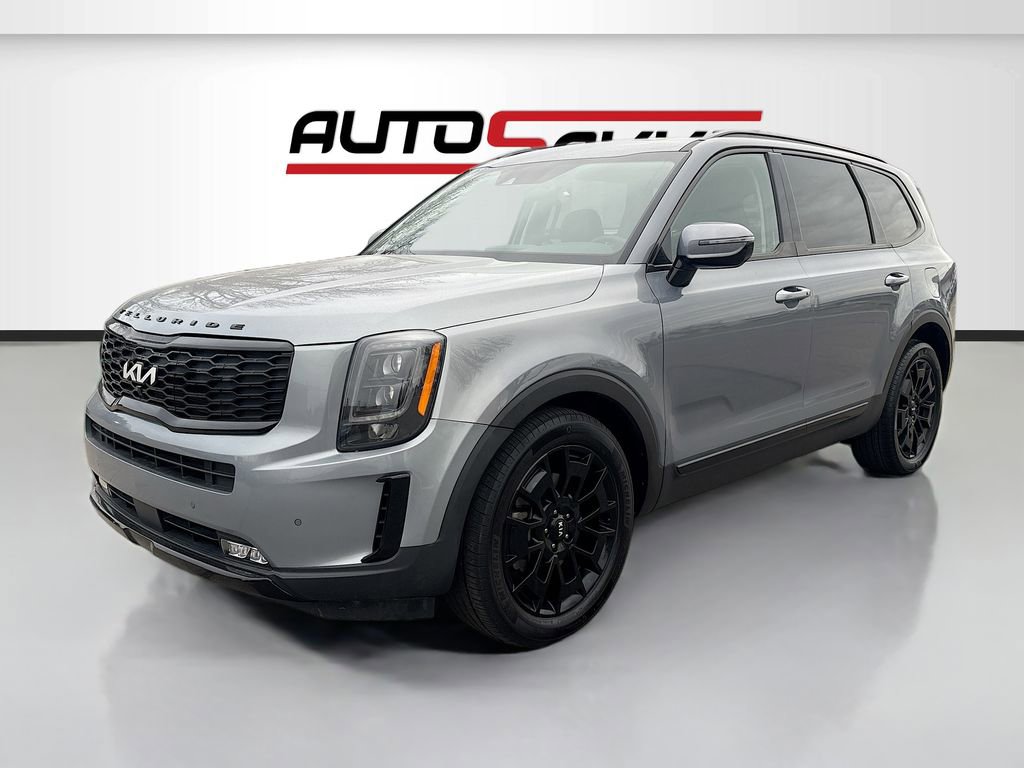 Used 2022 Kia Telluride SX w/ Nightfall Edition Package image 3