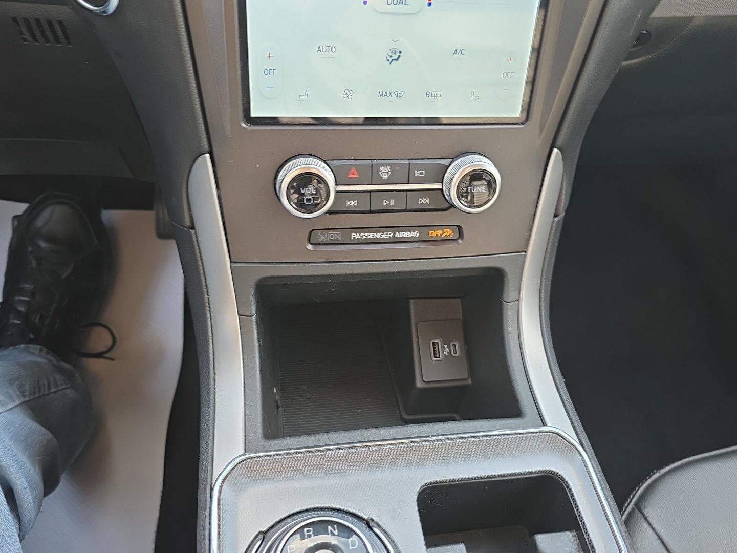 Used 2021 Ford Edge SEL image 20