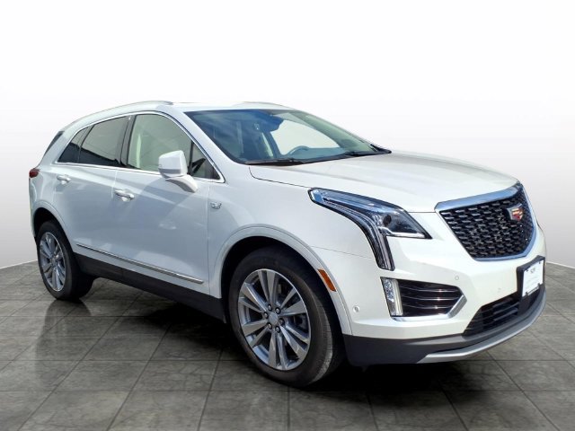 Used 2024 Cadillac XT5 Premium Luxury w/ Technology Package AWD/4WD image 7