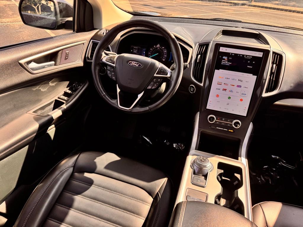 Used 2024 Ford Edge SEL image 25