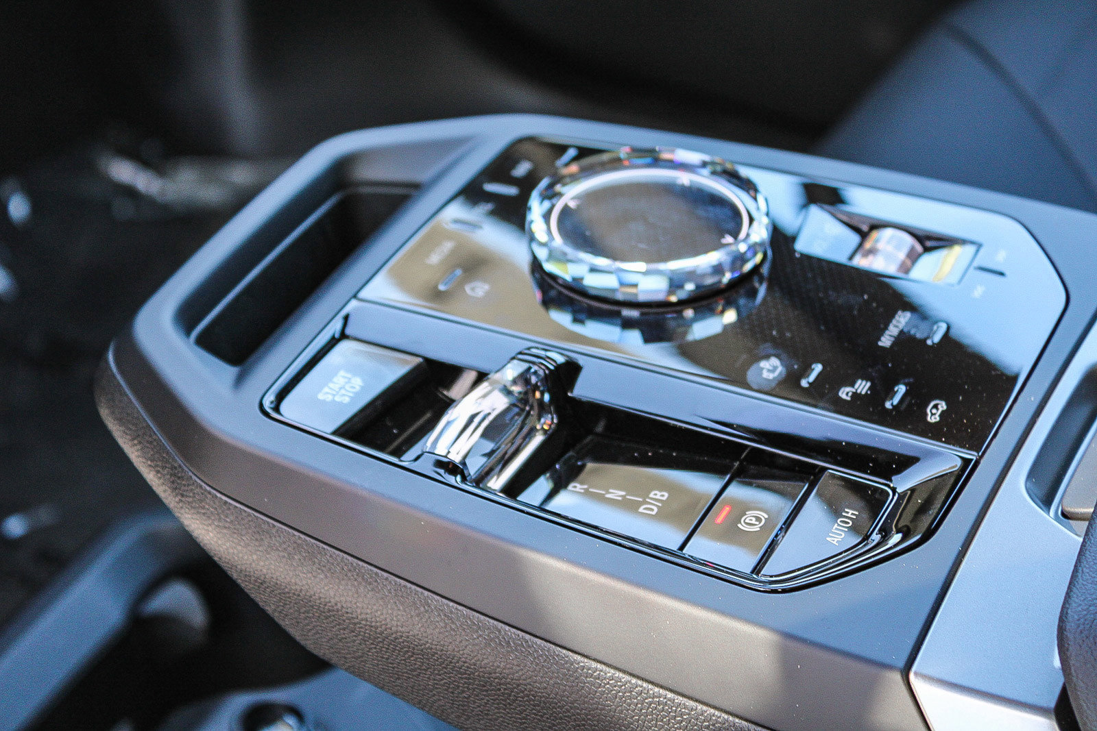 New 2025 BMW iX M60 image 19