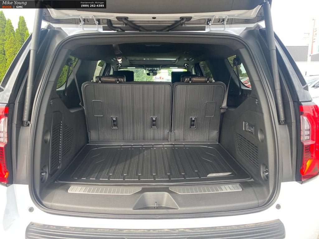 New 2026 GMC Yukon XL Denali Ultimate w/ LPO, Floor Liner Package AWD/4WD image 5