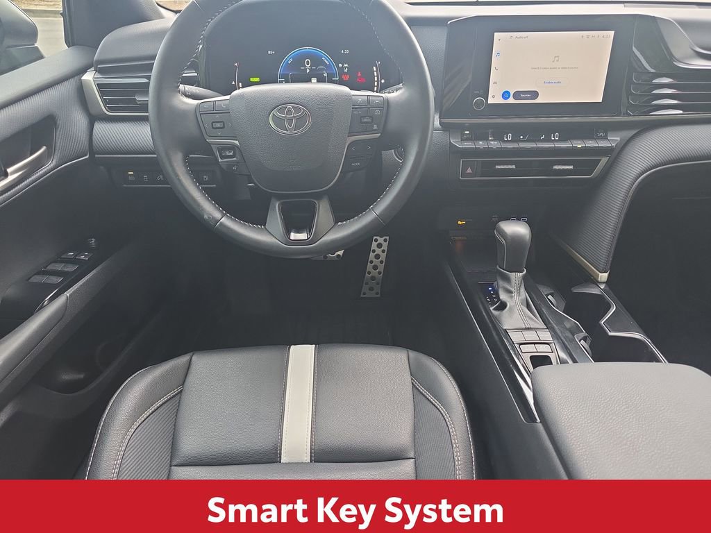Used 2025 Toyota Camry SE w/ Convenience Package FWD image 18